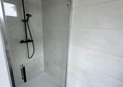 Salle de bain après travaux - vue 3