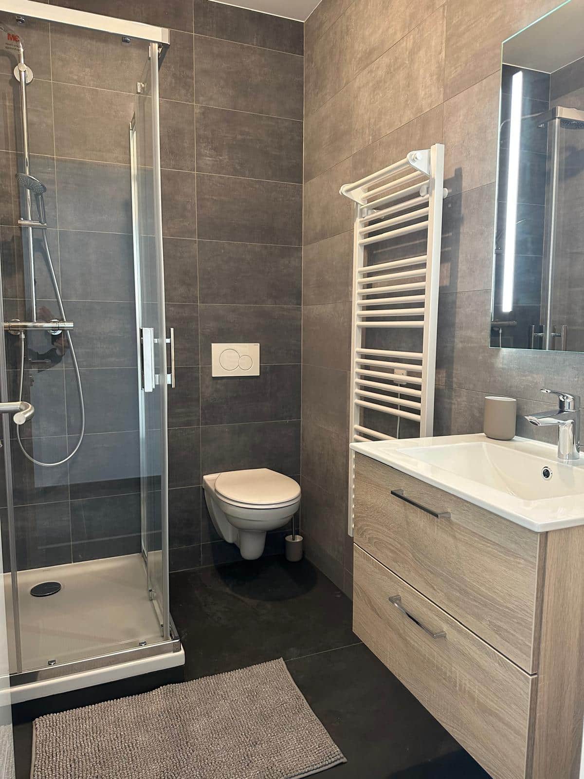 Salle de bain rénovée - vue 3