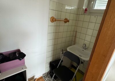 Salle de bain avant travaux - vue 2